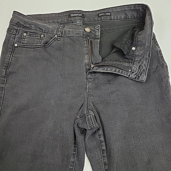 Needle And Cloth Jeans Black Skinny Ankle Women Size 14 Medium Rise Straight Leg - Picture 7 of 8